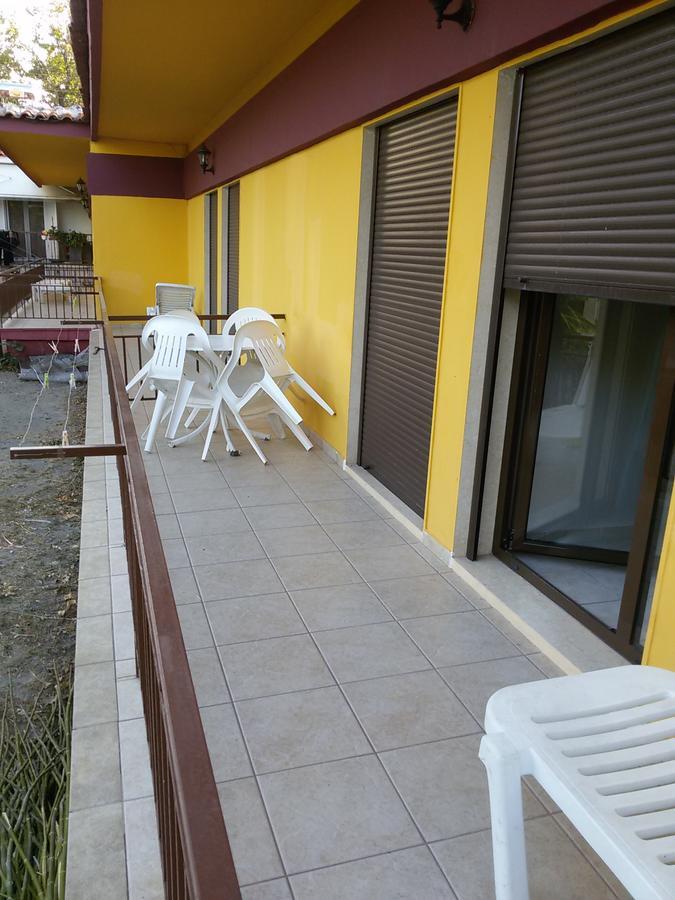 Villa Maria Apartments Полихроно Экстерьер фото